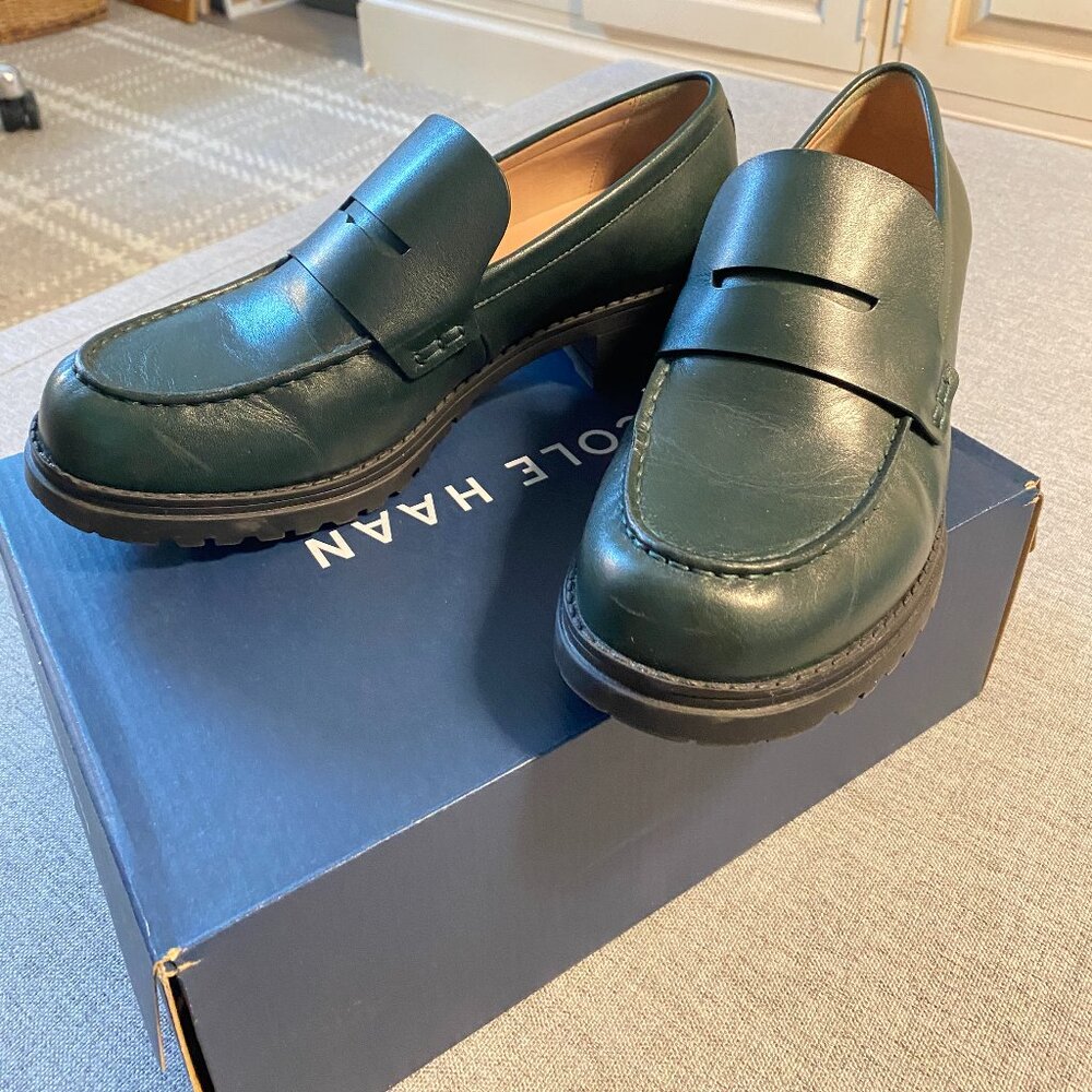 Cole Haan Camea Lug Loafer, Green Scarab color, W Size 8.5